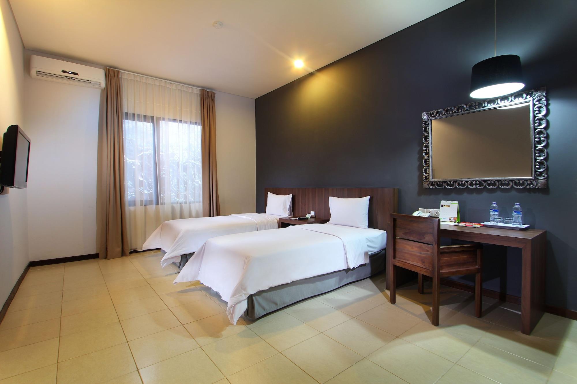 Praja Hotel Denpasar Exteriör bild